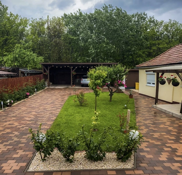 Viva Kővilág Földmunka és tereprendezés